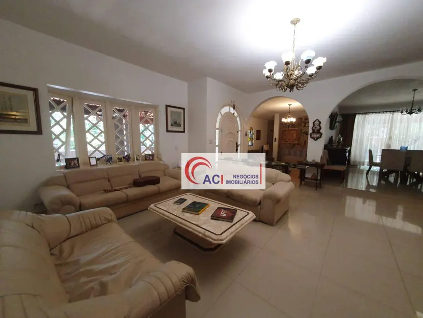 Casa de Condomínio com 4 quartos à venda, 1080m2 em Transurb, Itapevi - SP - imagem 5 Foto 5 de Casa de Condomínio com 4 quartos à venda, 1080m2 em Transurb, Itapevi - SP