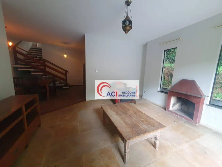 Foto 2 de Casa de Condomínio com 3 quartos para alugar, 360m2 em Transurb, Itapevi - SP