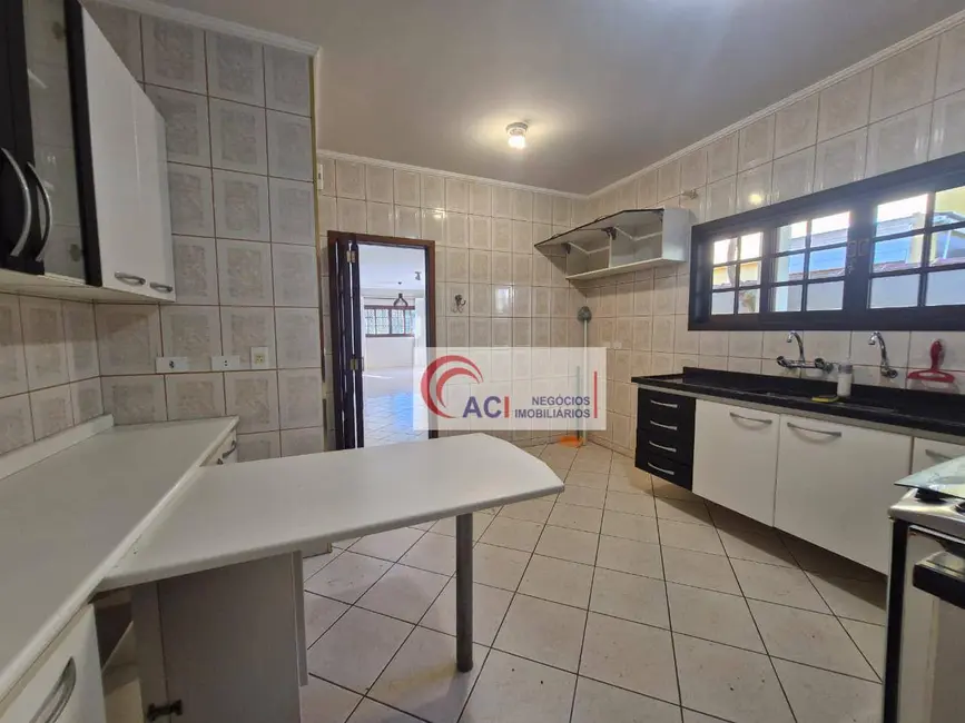 Foto 5 de Casa de Condomínio com 3 quartos à venda e para alugar, 360m2 em Transurb, Itapevi - SP