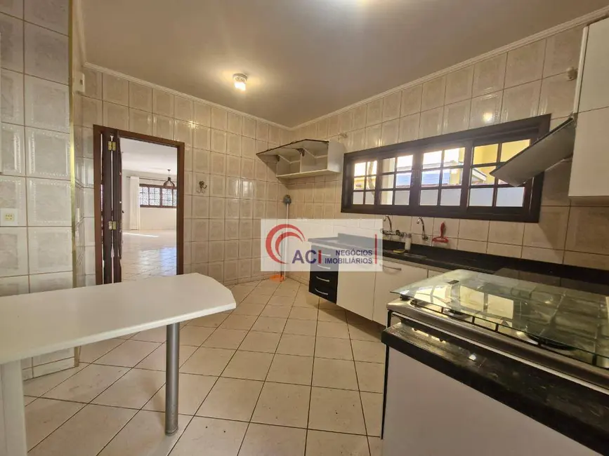 Foto 7 de Casa de Condomínio com 3 quartos à venda e para alugar, 360m2 em Transurb, Itapevi - SP