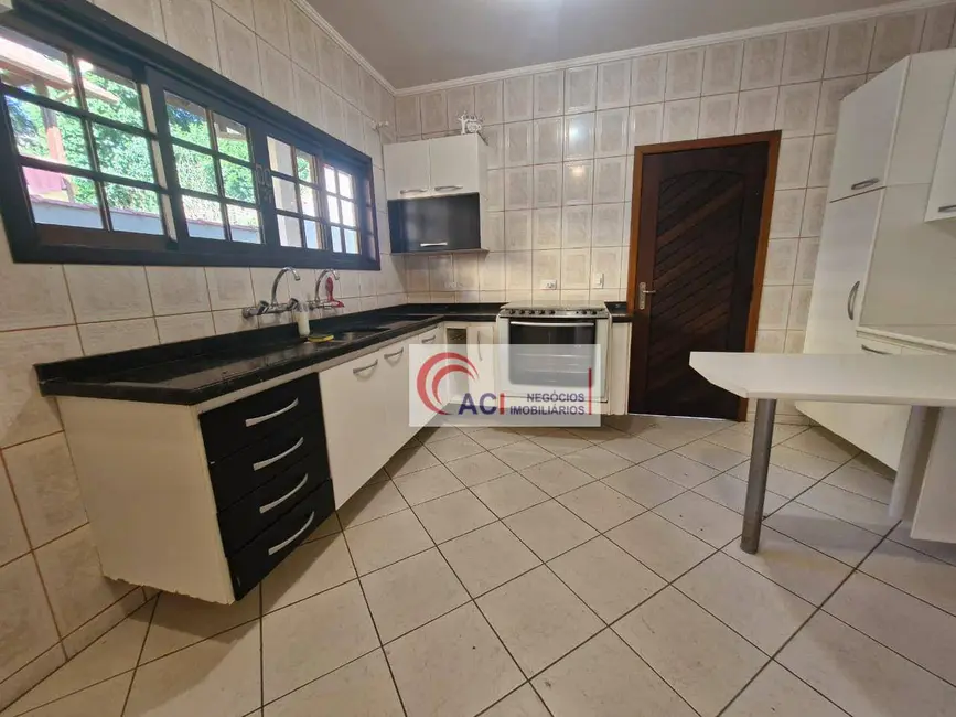 Foto 6 de Casa de Condomínio com 3 quartos à venda e para alugar, 360m2 em Transurb, Itapevi - SP