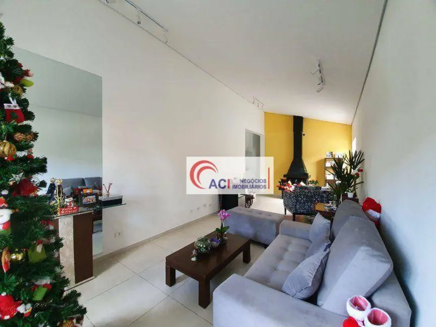 Casa de Condomínio com 3 quartos à venda e para alugar, 402m2 em Transurb, Itapevi - SP - imagem 4 Foto 4 de Casa de Condomínio com 3 quartos à venda e para alugar, 402m2 em Transurb, Itapevi - SP