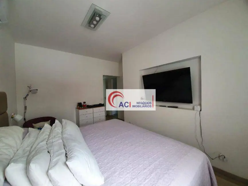 Foto 15 de Casa de Condomínio com 3 quartos à venda, 402m2 em Transurb, Itapevi - SP