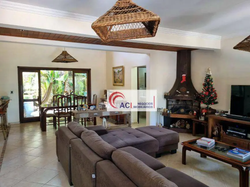 Casa de Condomínio com 3 quartos para alugar, 836m2 em Transurb, Itapevi - SP - imagem 4 Foto 4 de Casa de Condomínio com 3 quartos para alugar, 836m2 em Transurb, Itapevi - SP