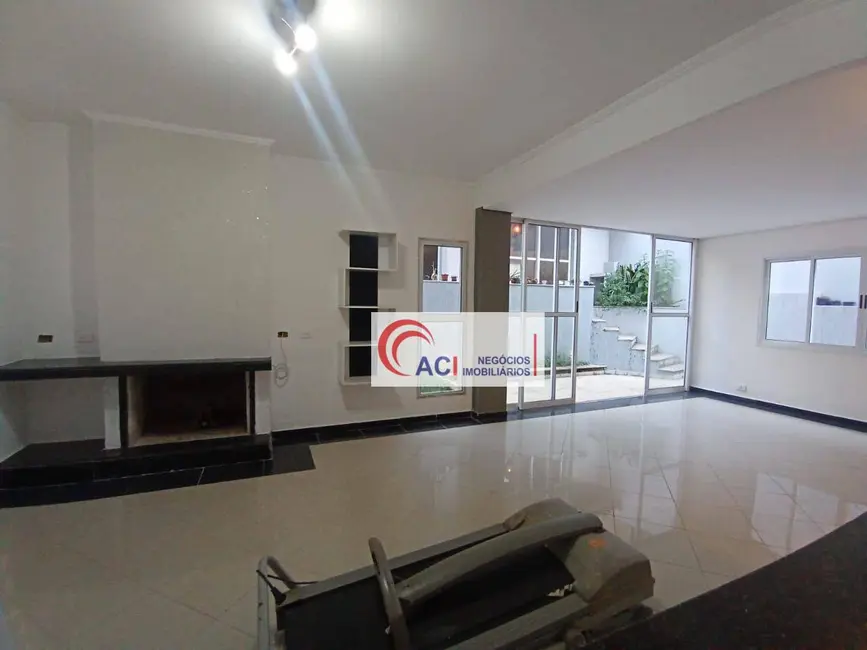 Casa de Condomínio com 4 quartos à venda e para alugar, 360m2 em Transurb, Itapevi - SP - imagem 6 Foto 6 de Casa de Condomínio com 4 quartos à venda e para alugar, 360m2 em Transurb, Itapevi - SP
