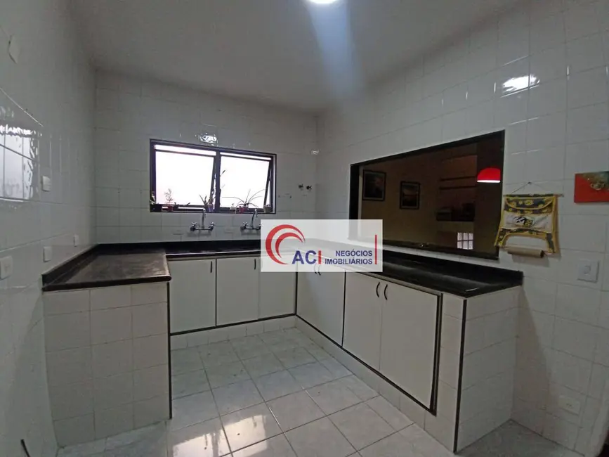Casa de Condomínio com 4 quartos à venda e para alugar, 360m2 em Transurb, Itapevi - SP - imagem 8 Foto 8 de Casa de Condomínio com 4 quartos à venda e para alugar, 360m2 em Transurb, Itapevi - SP