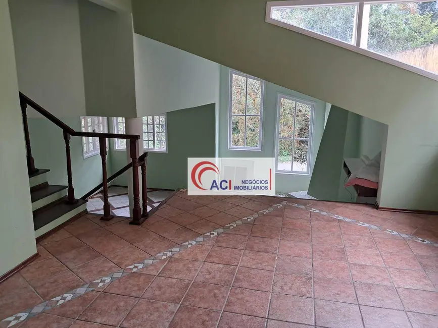 Casa de Condomínio com 4 quartos à venda e para alugar, 464m2 em Transurb, Itapevi - SP - imagem 5 Foto 5 de Casa de Condomínio com 4 quartos à venda e para alugar, 464m2 em Transurb, Itapevi - SP