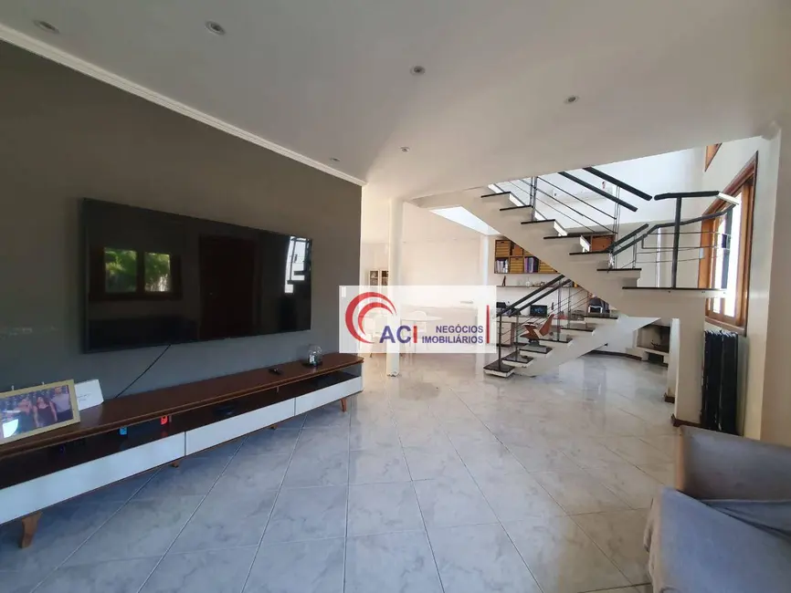 Casa de Condomínio com 3 quartos à venda, 420m2 em Transurb, Itapevi - SP - imagem 7 Foto 7 de Casa de Condomínio com 3 quartos à venda, 420m2 em Transurb, Itapevi - SP