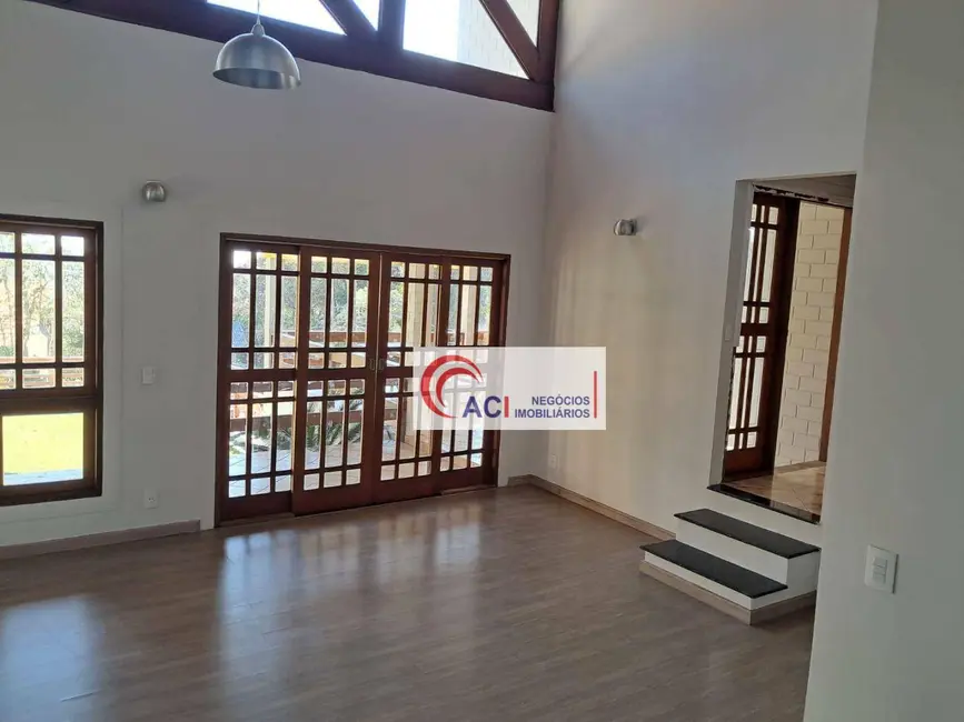 Foto 4 de Casa de Condomínio com 3 quartos para alugar, 650m2 em Transurb, Itapevi - SP