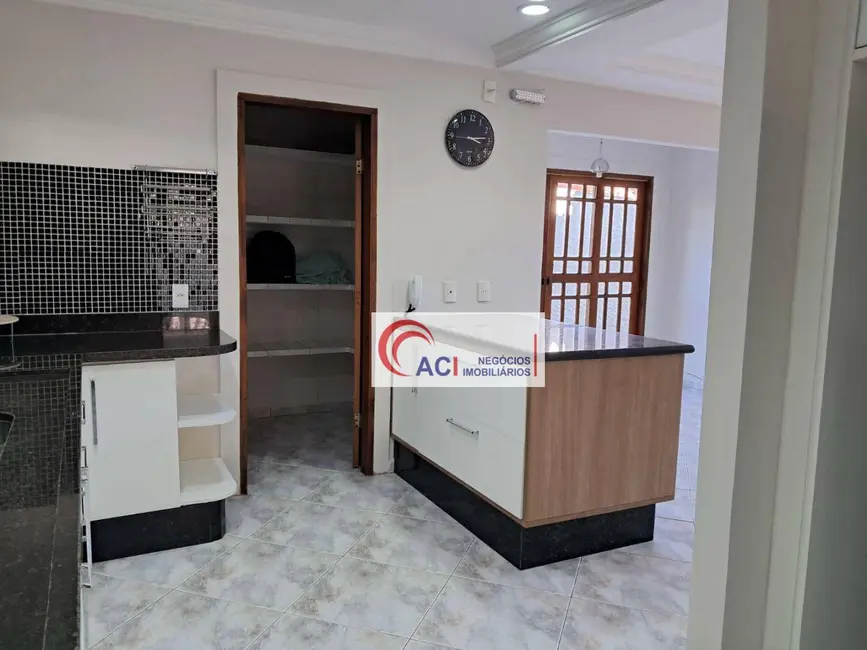 Foto 8 de Casa de Condomínio com 3 quartos para alugar, 650m2 em Transurb, Itapevi - SP