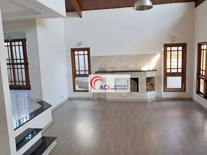 Foto 2 de Casa de Condomínio com 3 quartos para alugar, 650m2 em Transurb, Itapevi - SP