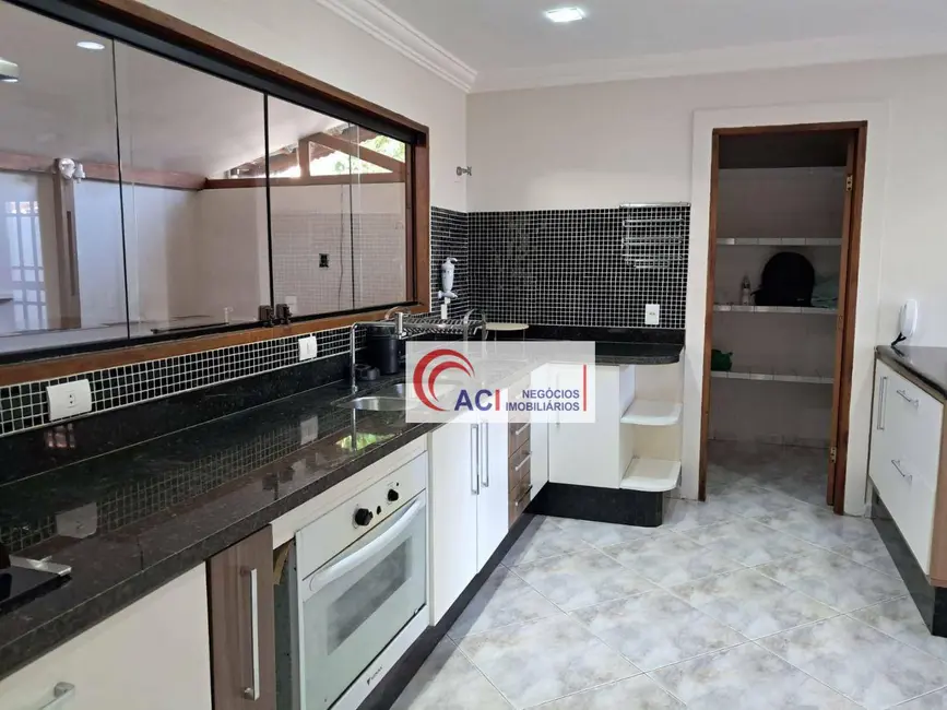 Foto 5 de Casa de Condomínio com 3 quartos para alugar, 650m2 em Transurb, Itapevi - SP
