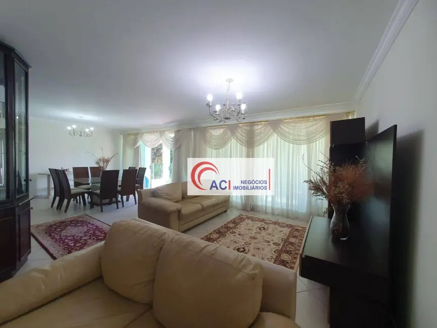 Casa de Condomínio com 3 quartos à venda e para alugar, 1067m2 em Transurb, Itapevi - SP - imagem 7 Foto 7 de Casa de Condomínio com 3 quartos à venda e para alugar, 1067m2 em Transurb, Itapevi - SP