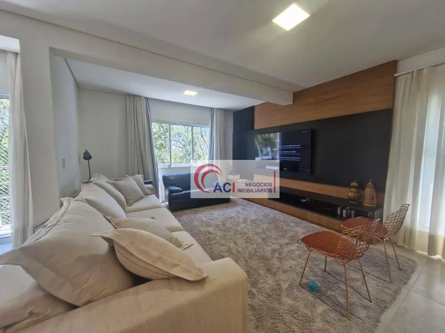 Foto 3 de Casa de Condomínio com 3 quartos à venda, 380m2 em Transurb, Itapevi - SP