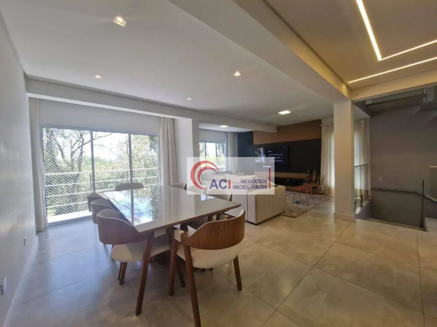 Foto 5 de Casa de Condomínio com 3 quartos à venda, 380m2 em Transurb, Itapevi - SP