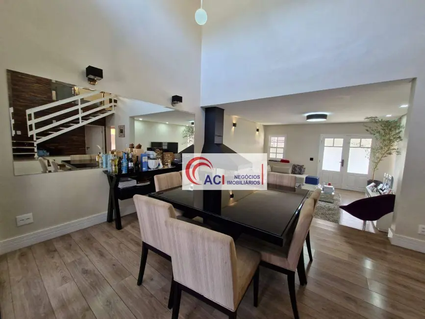 Foto 8 de Casa de Condomínio com 3 quartos à venda, 360m2 em Transurb, Itapevi - SP