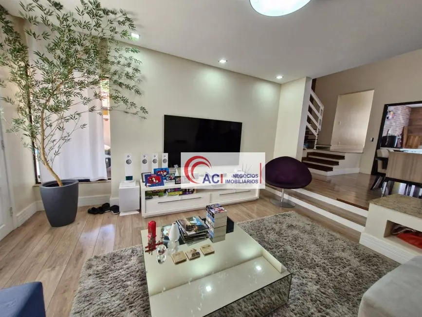 Foto 2 de Casa de Condomínio com 3 quartos à venda, 360m2 em Transurb, Itapevi - SP