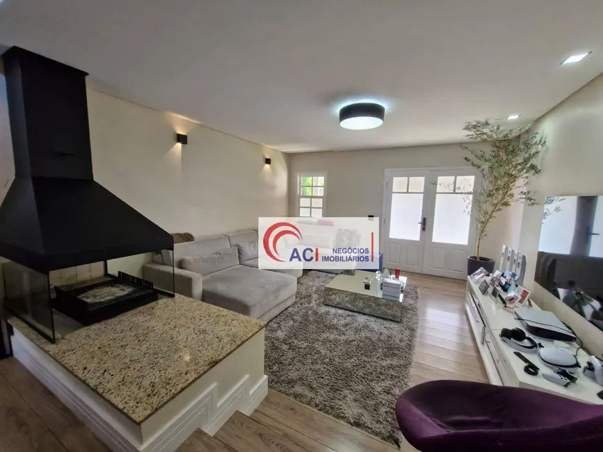 Foto 6 de Casa de Condomínio com 3 quartos à venda, 360m2 em Transurb, Itapevi - SP