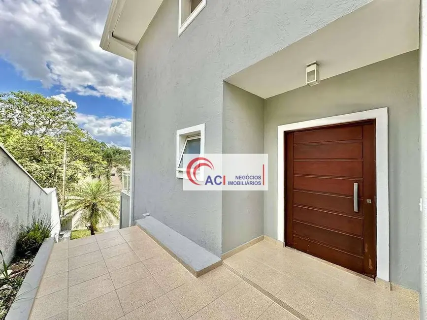 Casa de Condomínio com 4 quartos à venda, 500m2 em Golf Gardens, Carapicuiba - SP - imagem 7 Foto 7 de Casa de Condomínio com 4 quartos à venda, 500m2 em Golf Gardens, Carapicuiba - SP