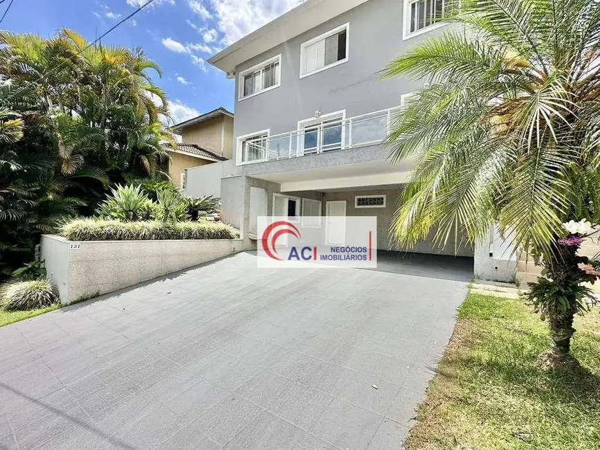 Casa de Condomínio com 4 quartos à venda, 500m2 em Golf Gardens, Carapicuiba - SP - imagem 6 Foto 6 de Casa de Condomínio com 4 quartos à venda, 500m2 em Golf Gardens, Carapicuiba - SP
