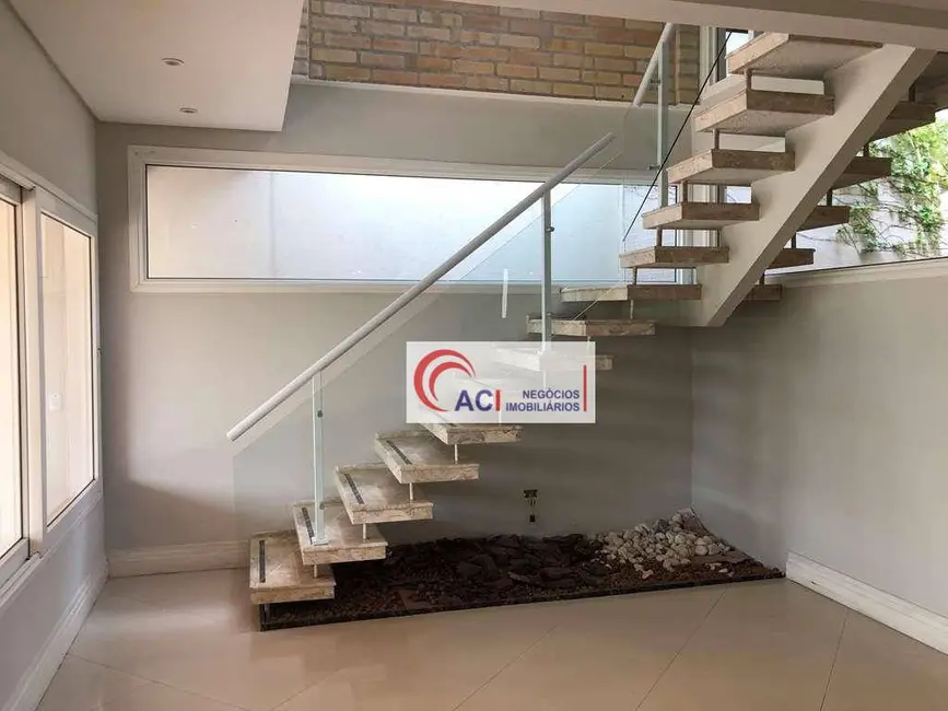 Casa de Condomínio com 3 quartos à venda, 390m2 em Parque Nova Jandira, Jandira - SP - imagem 9 Foto 9 de Casa de Condomínio com 3 quartos à venda, 390m2 em Parque Nova Jandira, Jandira - SP