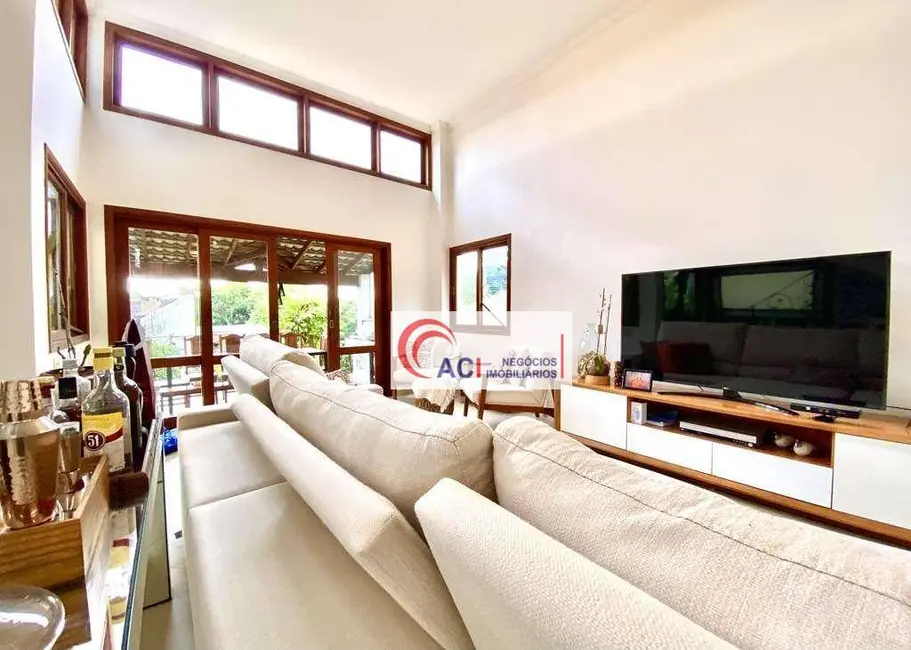 Foto 6 de Casa de Condomínio com 4 quartos à venda, 337m2 em Cotia - SP