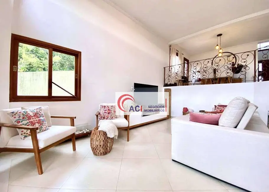 Foto 5 de Casa de Condomínio com 4 quartos à venda, 337m2 em Cotia - SP