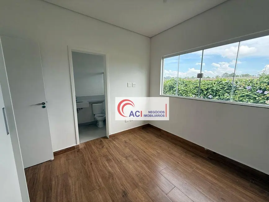 Foto 7 de Casa de Condomínio com 3 quartos para alugar, 400m2 em Chácara dos Junqueiras, Carapicuiba - SP