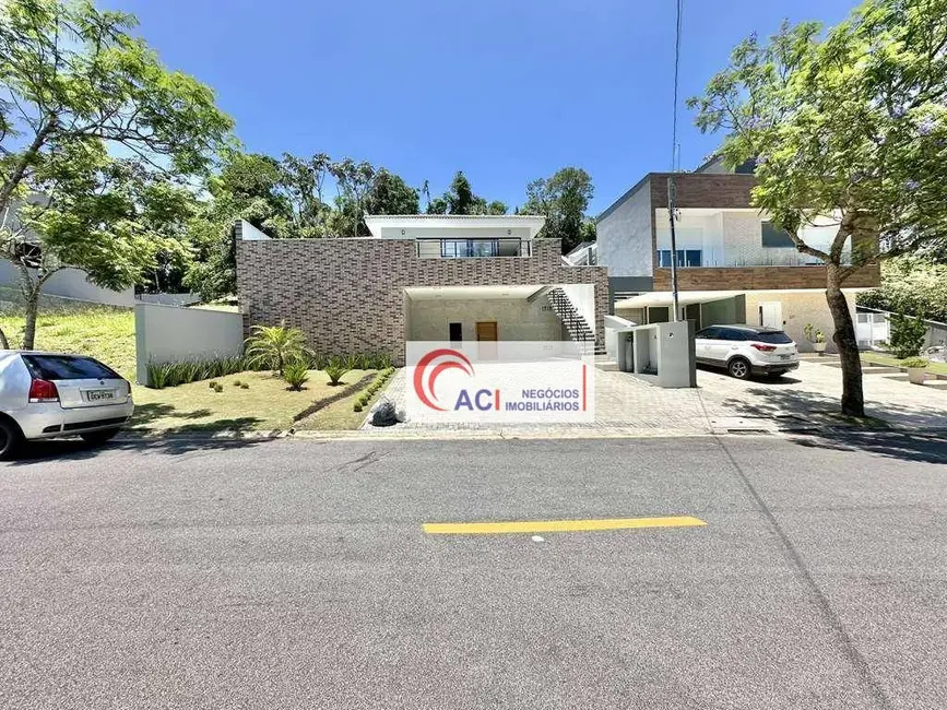 Casa de Condomínio com 3 quartos à venda, 525m2 em Granja Viana, Cotia - SP - imagem 2 Foto 2 de Casa de Condomínio com 3 quartos à venda, 525m2 em Granja Viana, Cotia - SP