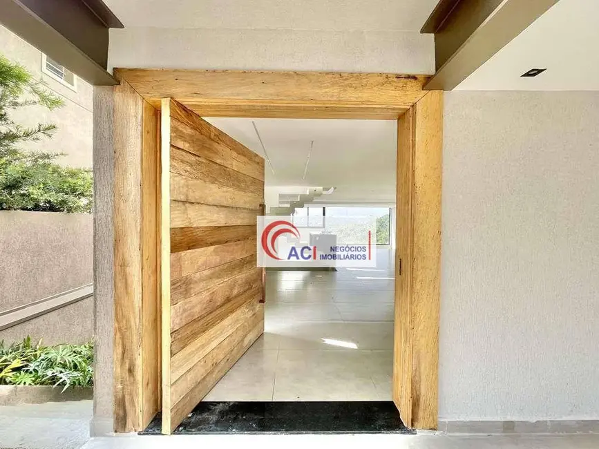 Casa de Condomínio com 4 quartos à venda e para alugar, 363m2 em São Paulo II, Cotia - SP - imagem 9 Foto 9 de Casa de Condomínio com 4 quartos à venda e para alugar, 363m2 em São Paulo II, Cotia - SP