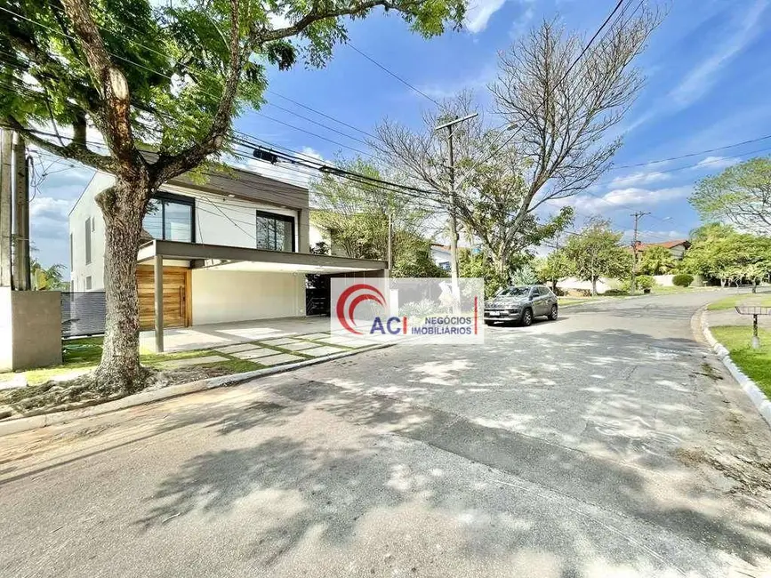 Casa de Condomínio com 4 quartos à venda e para alugar, 363m2 em São Paulo II, Cotia - SP - imagem 4 Foto 4 de Casa de Condomínio com 4 quartos à venda e para alugar, 363m2 em São Paulo II, Cotia - SP