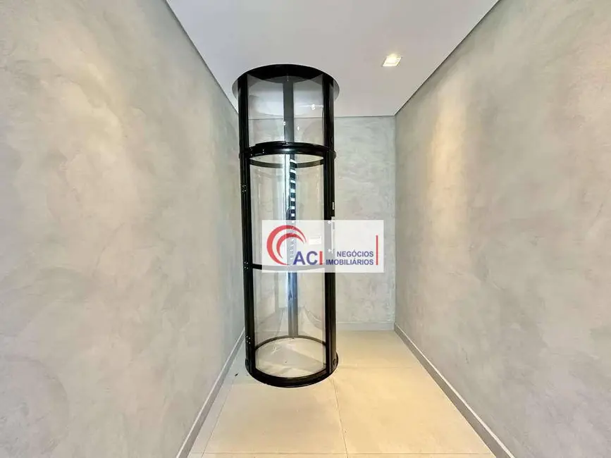 Casa de Condomínio com 4 quartos à venda, 398m2 em São Paulo II, Cotia - SP - imagem 8 Foto 8 de Casa de Condomínio com 4 quartos à venda, 398m2 em São Paulo II, Cotia - SP