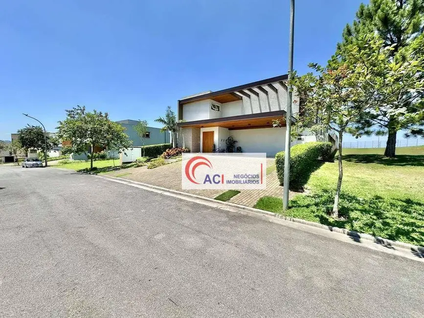 Casa de Condomínio com 4 quartos à venda, 525m2 em Granja Viana, Carapicuiba - SP - imagem 3 Foto 3 de Casa de Condomínio com 4 quartos à venda, 525m2 em Granja Viana, Carapicuiba - SP