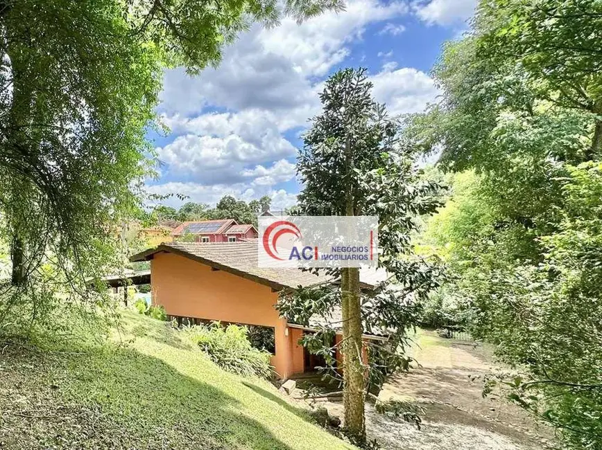 Casa de Condomínio com 4 quartos à venda, 1400m2 em Carapicuiba - SP - imagem 3 Foto 3 de Casa de Condomínio com 4 quartos à venda, 1400m2 em Carapicuiba - SP