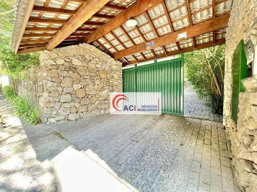 Foto 4 de Casa com 5 quartos à venda e para alugar, 2530m2 em Vila Santo Antônio, Cotia - SP