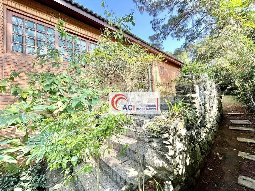 Foto 8 de Casa com 5 quartos à venda e para alugar, 2530m2 em Vila Santo Antônio, Cotia - SP