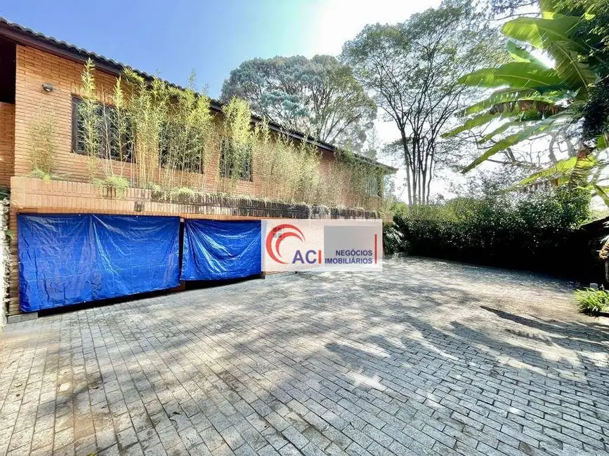 Foto 6 de Casa com 5 quartos à venda e para alugar, 2530m2 em Vila Santo Antônio, Cotia - SP