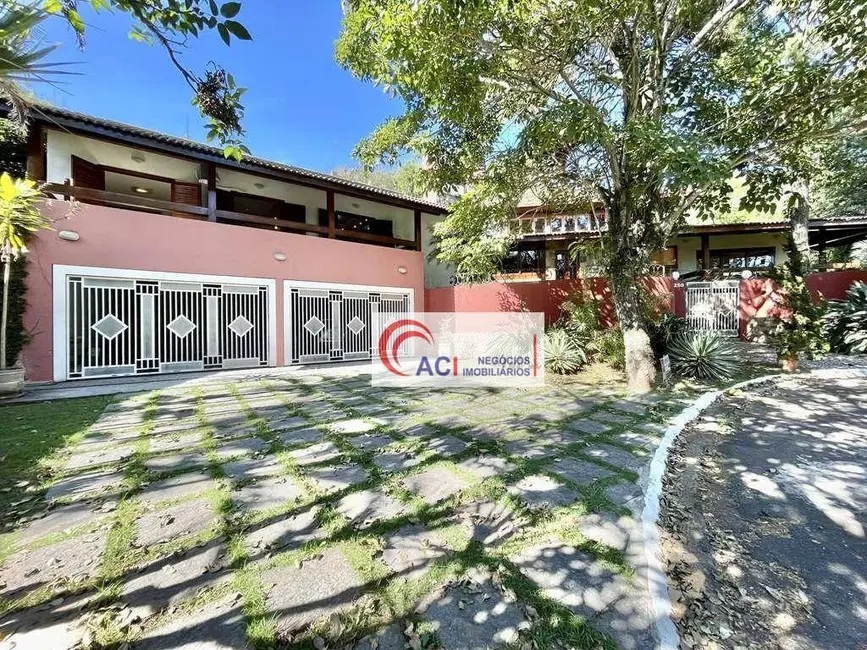 Casa de Condomínio com 5 quartos à venda, 1580m2 em Águas da Fazendinha, Carapicuiba - SP - imagem 4 Foto 4 de Casa de Condomínio com 5 quartos à venda, 1580m2 em Águas da Fazendinha, Carapicuiba - SP