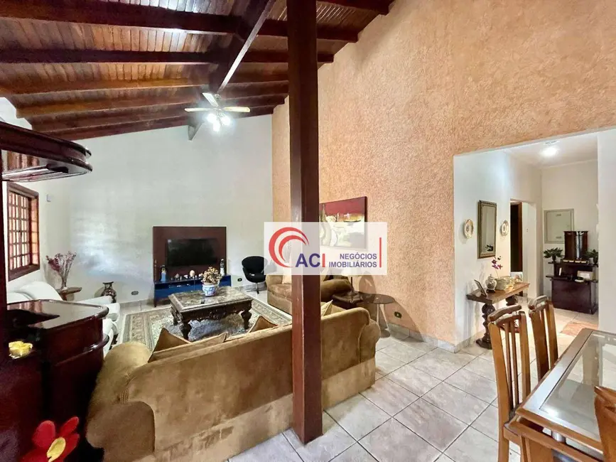 Foto 8 de Casa de Condomínio com 3 quartos à venda, 1439m2 em Chácara dos Lagos, Carapicuiba - SP