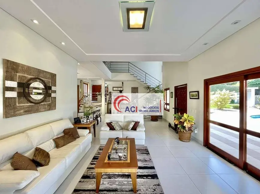 Foto 9 de Casa de Condomínio com 5 quartos à venda, 1740m2 em Parque Dom Henrique, Cotia - SP