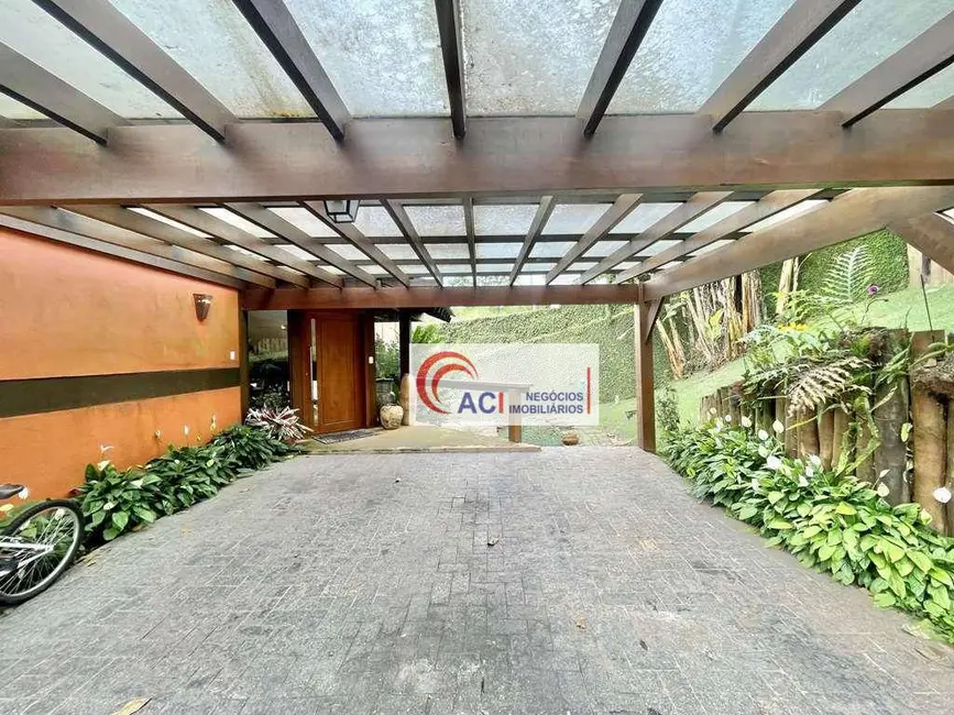 Casa de Condomínio com 3 quartos à venda, 1323m2 em Carapicuiba - SP - imagem 6 Foto 6 de Casa de Condomínio com 3 quartos à venda, 1323m2 em Carapicuiba - SP