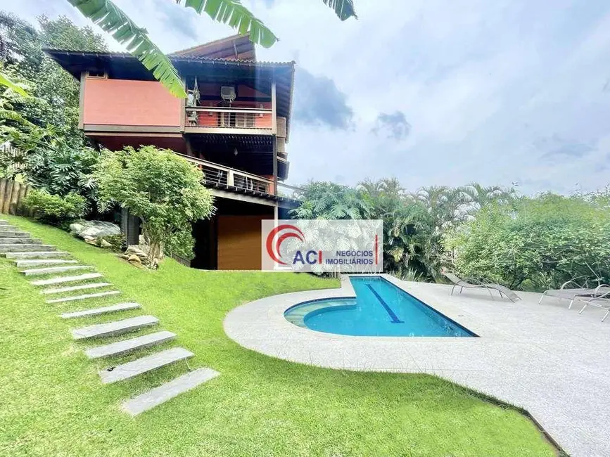 Casa de Condomínio com 3 quartos à venda, 1323m2 em Carapicuiba - SP - imagem 2 Foto 2 de Casa de Condomínio com 3 quartos à venda, 1323m2 em Carapicuiba - SP