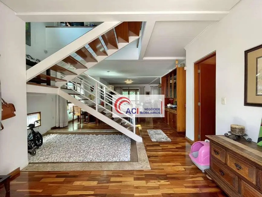 Casa de Condomínio com 3 quartos à venda, 947m2 em Chácara das Paineiras, Carapicuiba - SP - imagem 8 Foto 8 de Casa de Condomínio com 3 quartos à venda, 947m2 em Chácara das Paineiras, Carapicuiba - SP