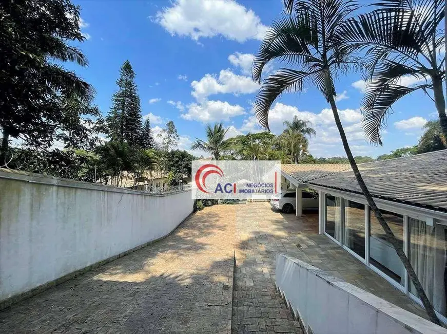 Foto 3 de Casa com 4 quartos à venda, 2194m2 em Vila Santo Antônio, Cotia - SP