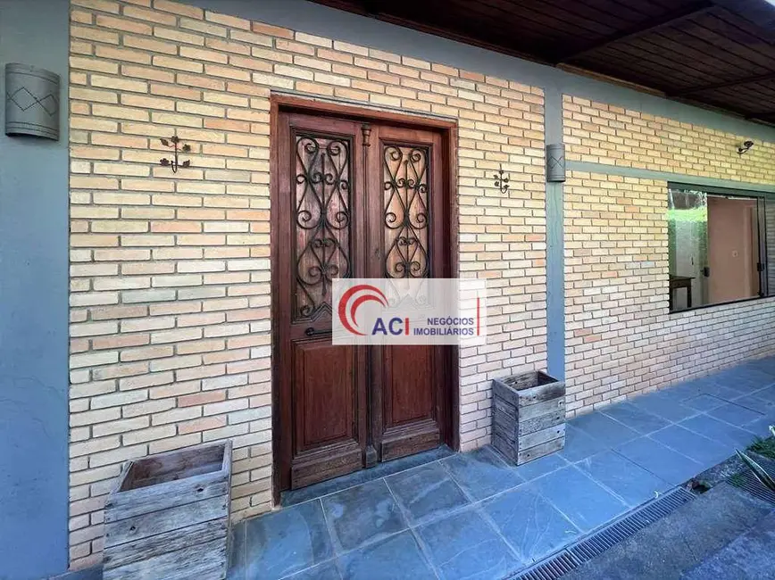 Foto 3 de Casa de Condomínio com 5 quartos à venda, 2520m2 em Chácaras do Peroba, Jandira - SP