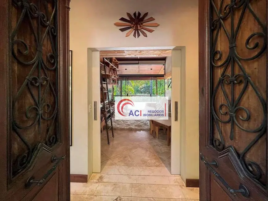 Foto 4 de Casa de Condomínio com 5 quartos à venda, 2520m2 em Chácaras do Peroba, Jandira - SP