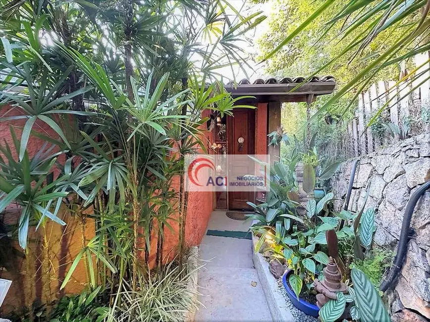 Foto 3 de Casa com 5 quartos à venda, 1231m2 em Vila Santo Antônio, Cotia - SP