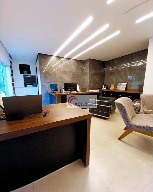 Foto 2 de Casa de Condomínio com 6 quartos à venda, 1000m2 em Transurb, Itapevi - SP