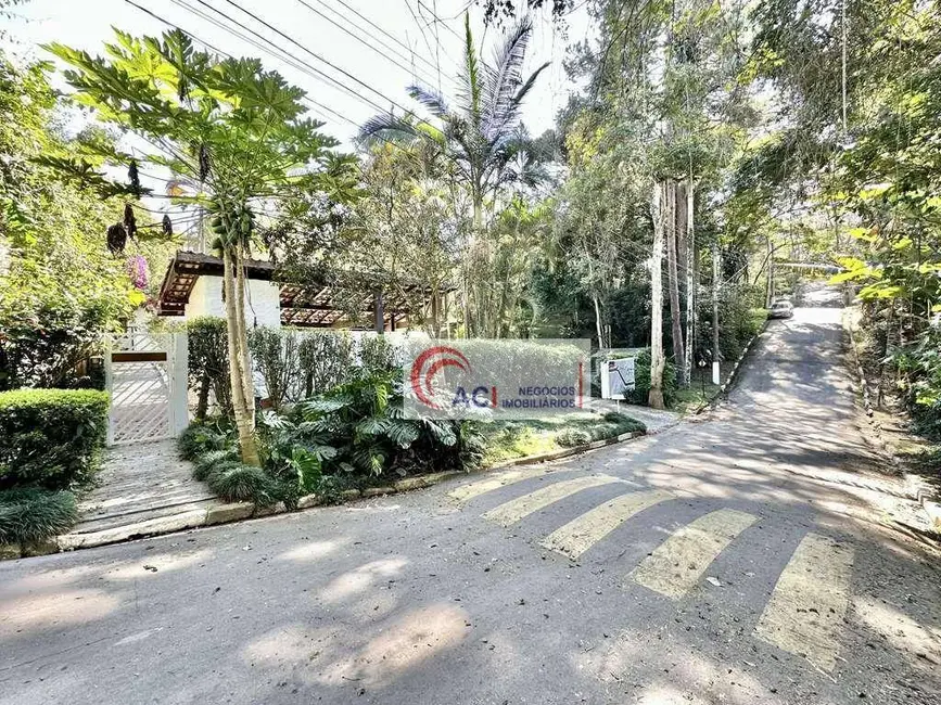 Foto 3 de Casa de Condomínio com 3 quartos à venda e para alugar, 2000m2 em Algarve, Cotia - SP