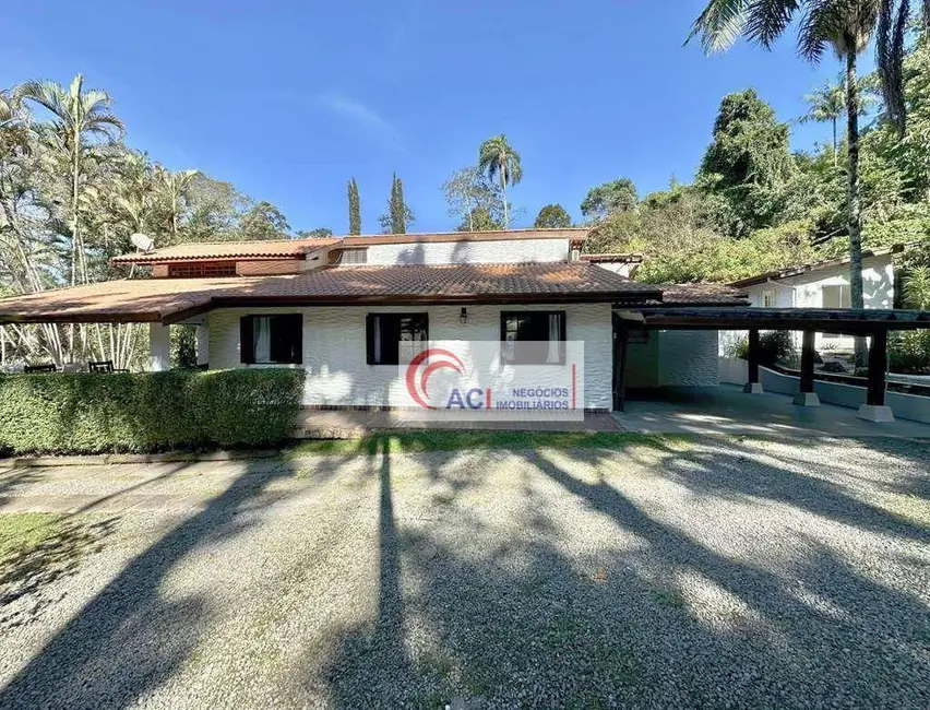 Foto 8 de Casa de Condomínio com 3 quartos à venda e para alugar, 2000m2 em Algarve, Cotia - SP